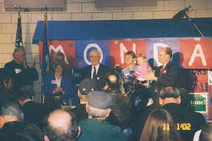 Steve and crowd applaud Fritz Mondale
